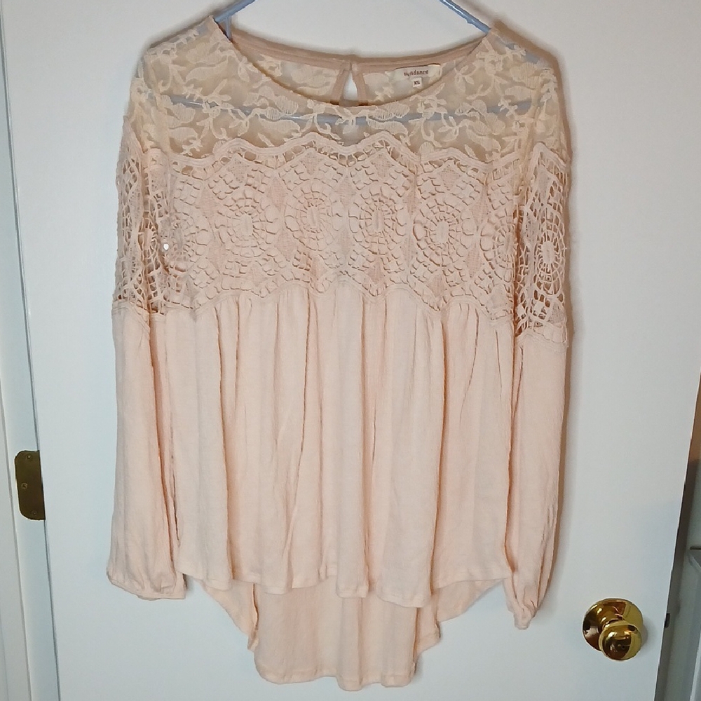 Sundance Elegant Lace Blouse in Soft Peach, Size XS